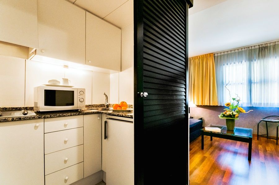 Apartamentos Descartes Barselona Dış mekan fotoğraf